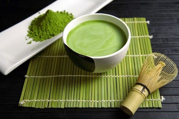 Tẩy tế bào chết trên da bằng lá trà xanh
