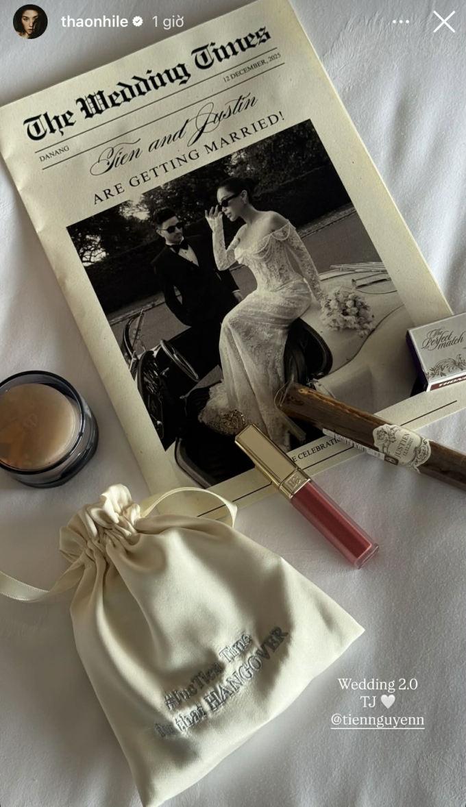 Á hậu Thảo Nhi Lê khoe set quà cưới vợ chồng Tiên Nguyễn - Justin Cohen chuẩn bị cho khách.