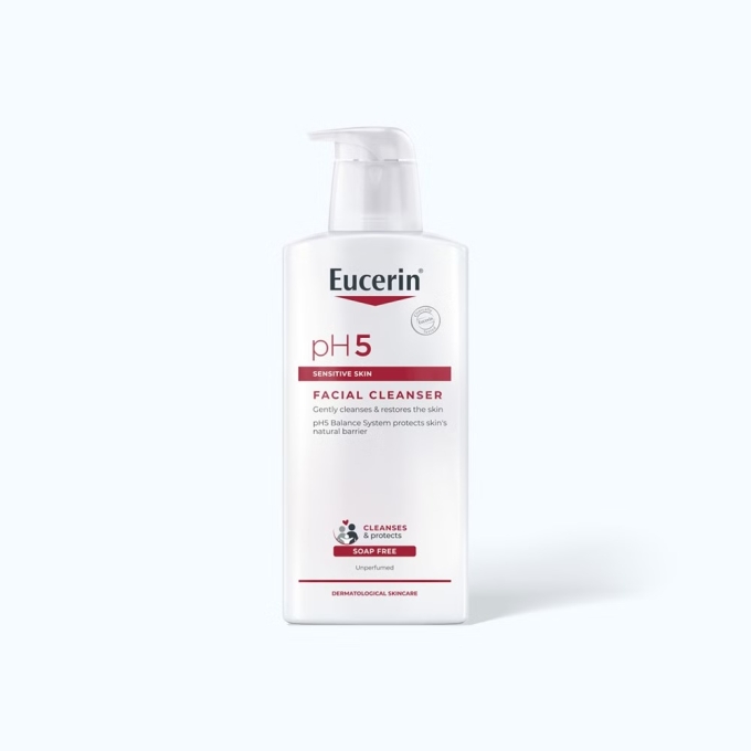 Eucerin pH5 Sensitive Cleanser Làm sạch sâu nhưng không làm mất ẩm tự nhiên, rất phù hợp khi da bị kích ứng do makeup dày hoặc hanh khô. Giá khoảng 125.000 đồng.