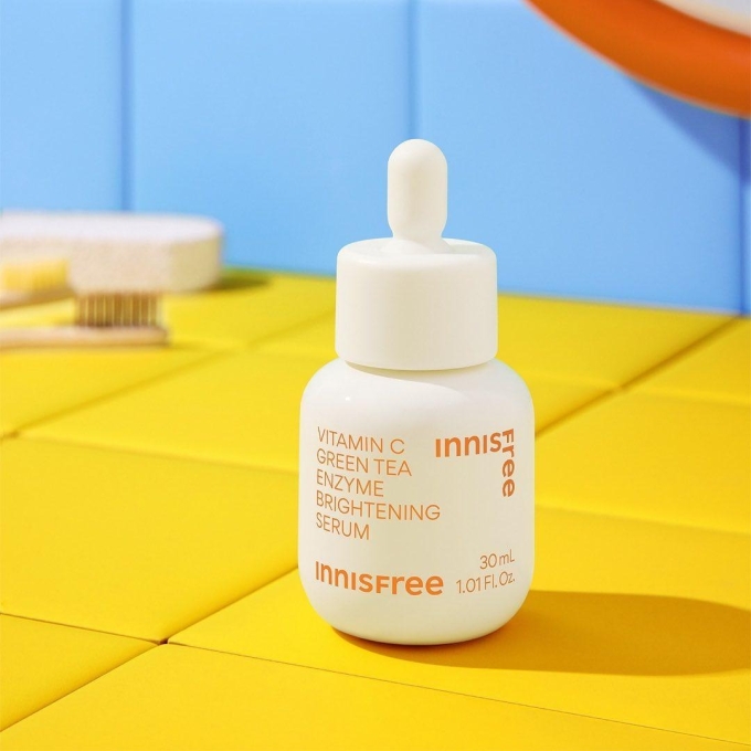 Innisfree Vita C Green Tea Enzyme Brightening Serum.