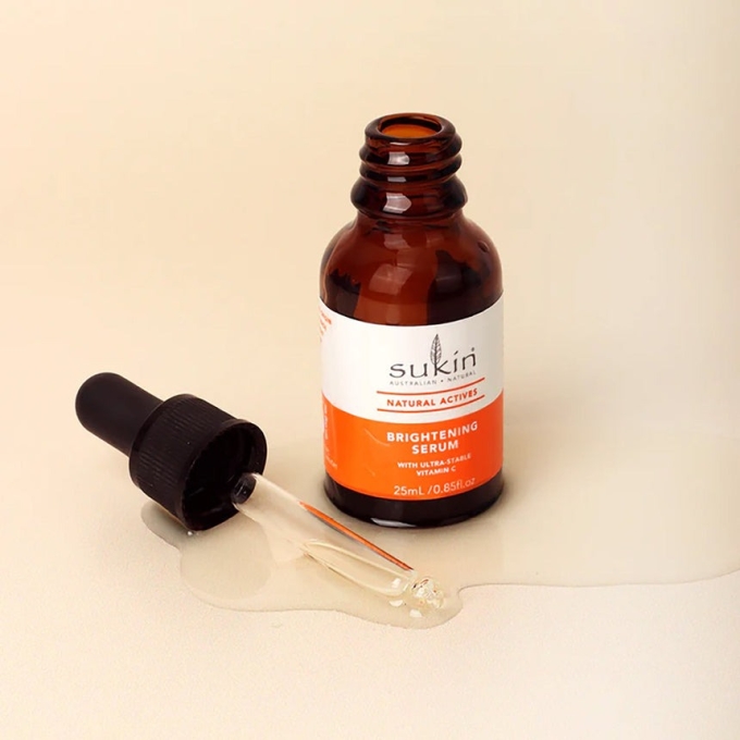 Sukin Natural Actives Brightening Serum.